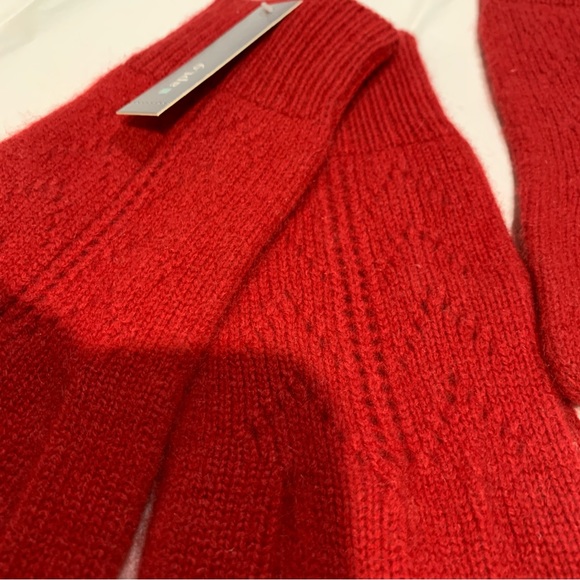 100% Cashmere Soft Red Wool Gloves Warm Cozy Get 3rd Glove Included Free NWT - Picture 2 of 6
